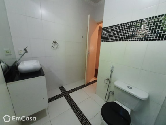 Imagem do imóvel ID-37038 na Rua Brito, São Francisco, Niterói - RJ