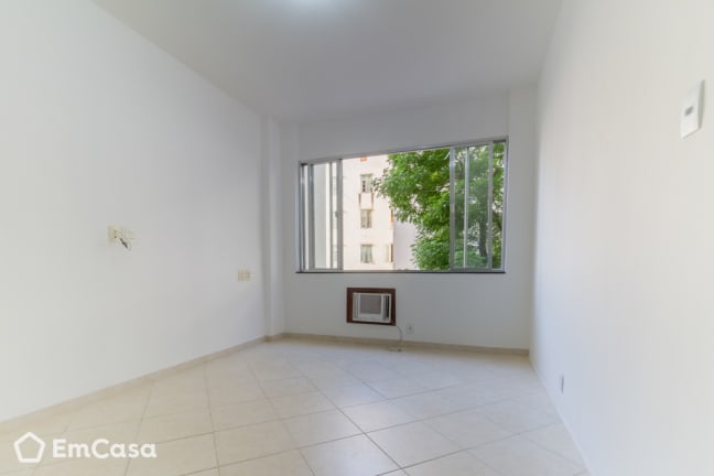 Imagem do imóvel ID-32693 na Rua Constante Ramos, Copacabana, Rio de Janeiro - RJ