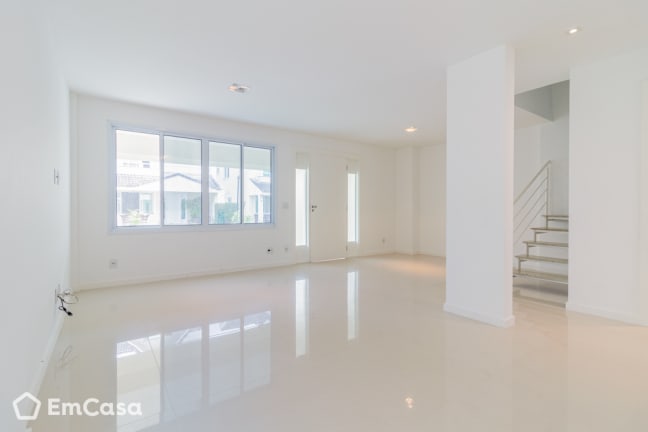 Imagem do imóvel ID-34087 na Rua Beth Lago, Recreio dos Bandeirantes, Rio de Janeiro - RJ
