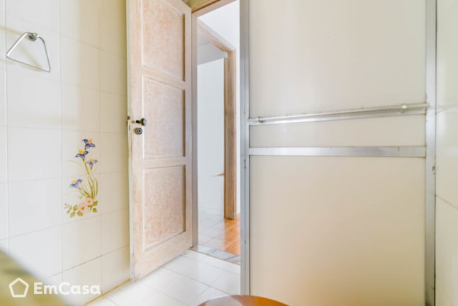 Apartamento à venda na Rua Guimarães Natal, Copacabana, Rio de Janeiro - EmCasa Apartamento à venda na Rua Guimarães Natal, Copacabana, Rio de Janeiro - EmCasa