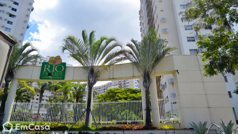 Imagem do imóvel ID-42089 na Estrada Adhemar Bebiano, Del Castilho, Rio de Janeiro - RJ