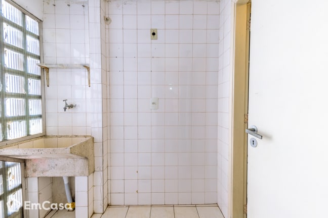 Imagem do imóvel ID-37490 na Avenida Heitor Villa Lobos, Vila Ema, São José dos Campos - SP