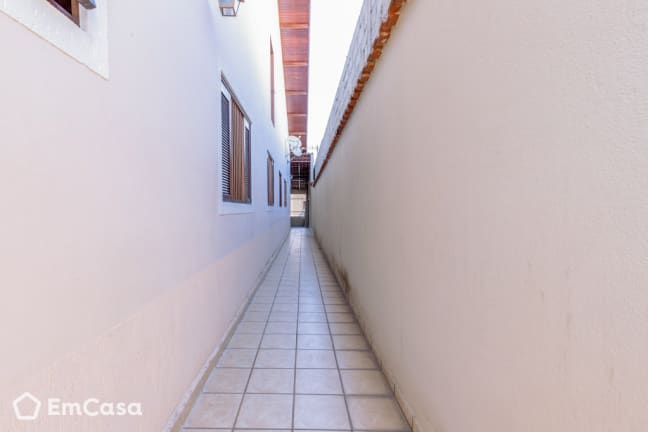 Imagem do imóvel ID-32699 na Avenida Vinte e Três de Maio, Vila Maria, São José dos Campos - SP