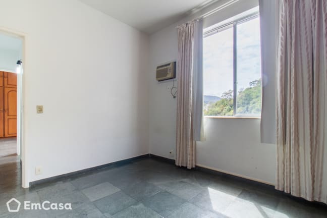 Imagem do imóvel ID-31857 na Rua Cosme Velho, Cosme Velho, Rio de Janeiro - RJ