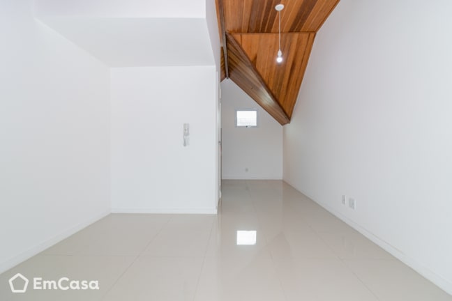 Imagem do imóvel ID-34087 na Rua Beth Lago, Recreio dos Bandeirantes, Rio de Janeiro - RJ