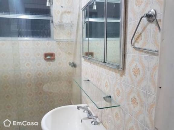 Imagem do imóvel ID-33232 na Rua Pompeu Loureiro, Copacabana, Rio de Janeiro - RJ