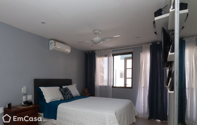 Imagem do imóvel ID-33459 na Avenida General Guedes da Fontoura, Barra da Tijuca, Rio de Janeiro - RJ