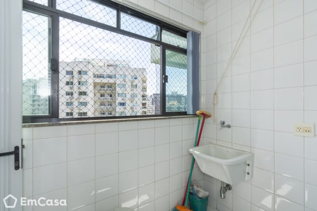 Imagem do imóvel ID-38256 na Avenida Almirante Ary Parreiras, Vital Brasil, Niterói - RJ