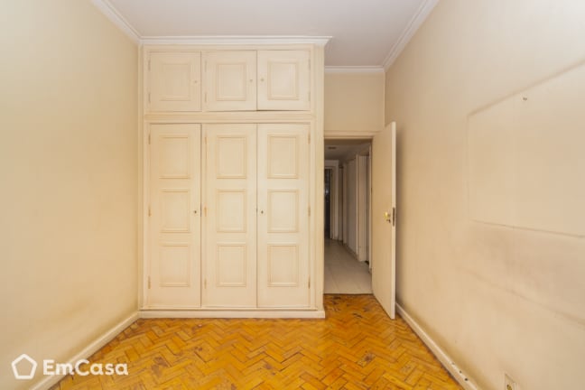Imagem do imóvel ID-33899 na Rua Xavier da Silveira, Copacabana, Rio de Janeiro - RJ