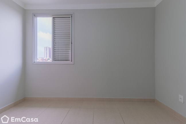 Imagem do imóvel ID-33184 na Avenida Ouro Fino, Bosque dos Eucaliptos, São José dos Campos - SP