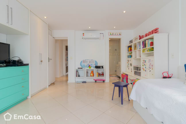 Imagem do imóvel ID-33798 na Rua Desembargador Fernandes Pinheiro, Barra da Tijuca, Rio de Janeiro - RJ