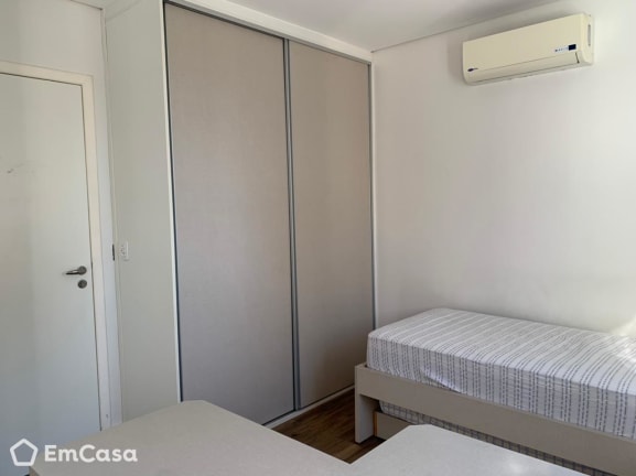 Imagem do imóvel ID-32651 na Rua Emílio Marelo, Jardim das Indústrias, São José dos Campos - SP