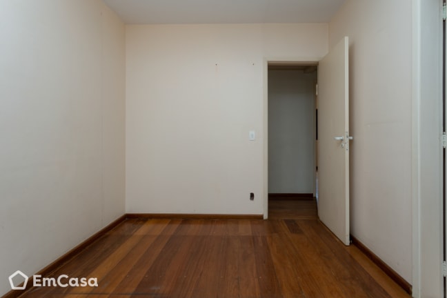 Imagem do imóvel ID-33900 na Rua Doutor Oscar Monteiro de Barros, Vila Suzana, São Paulo - SP