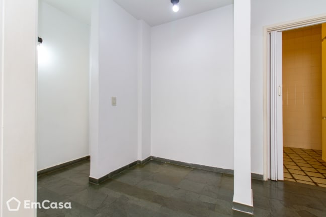 Imagem do imóvel ID-31857 na Rua Cosme Velho, Cosme Velho, Rio de Janeiro - RJ