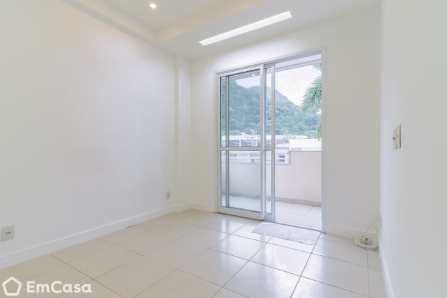Imagem do imóvel ID-34232 na Estrada da Barra da Tijuca, Barra da Tijuca, Rio de Janeiro - RJ
