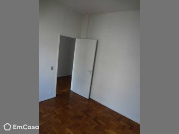 Imagem do imóvel ID-33232 na Rua Pompeu Loureiro, Copacabana, Rio de Janeiro - RJ