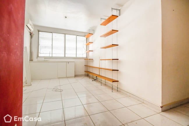 Imagem do imóvel ID-37159 na Rua do Bispo, Rio Comprido, Rio de Janeiro - RJ