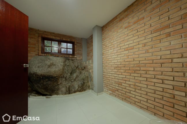 Imagem do imóvel ID-42780 na Rua Matias Sandri, Itacoatiara, Niteroi - RJ