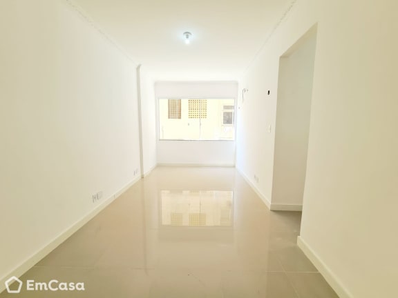 Imagem do imóvel ID-33108 na Rua das Laranjeiras, Laranjeiras, Rio de Janeiro - RJ