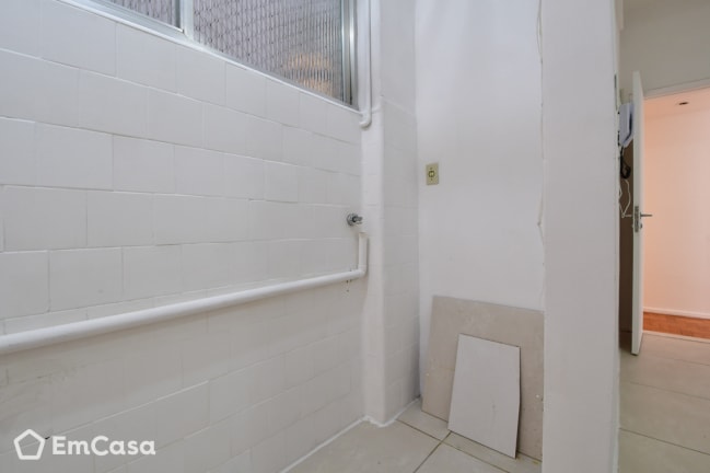Imagem do imóvel ID-42781 na Rua Maria Eugênia, Humaitá, Rio de Janeiro - RJ
