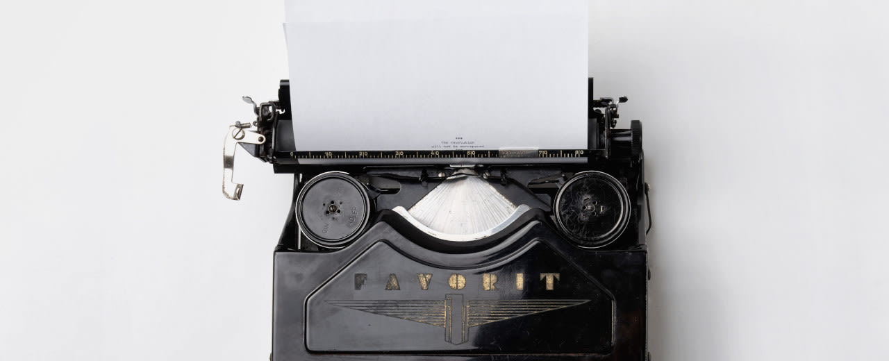 Guest-posting-image-of-typewriter