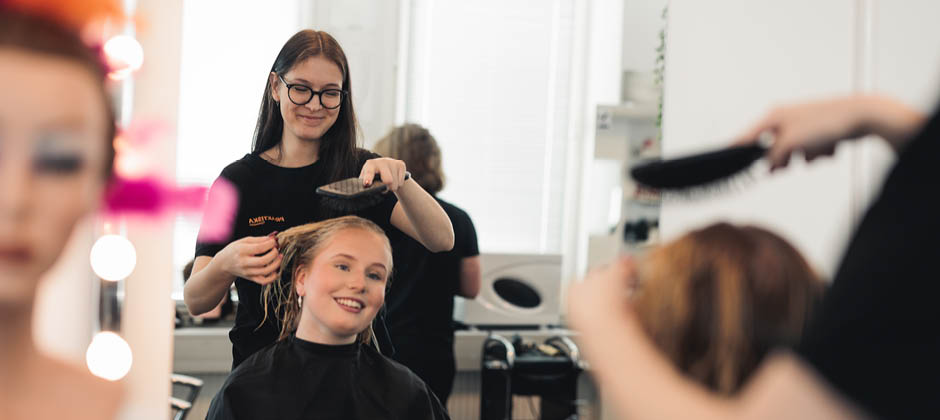 Frisör och stylistprogrammet: Frisör