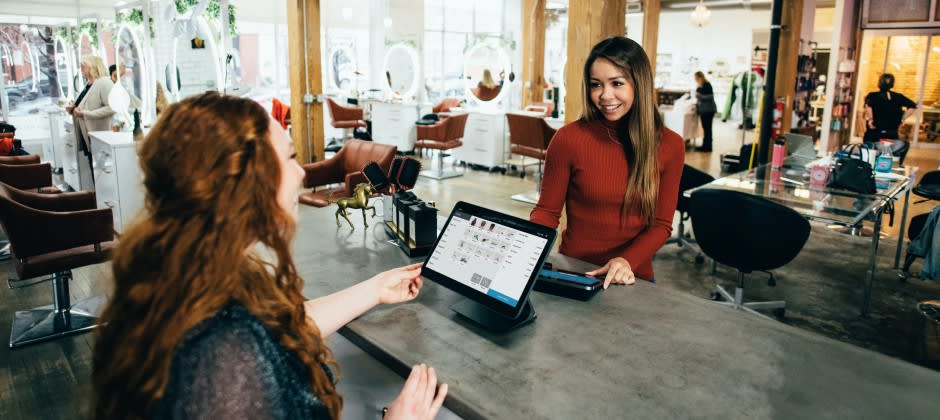 Distanskurs inom service och kommunikation / Cady Utbildningar