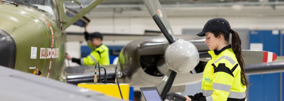 Lentokoneasennuksen perustutkinto | avioniikka-asentaja, lentokoneasentaja | Tredu Lentokoneasennuksen perustutkinto | avioniikka-asentaja, lentokoneasentaja | Tredu