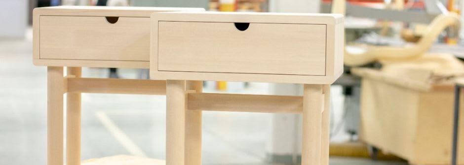 Puusepän koulutus puiset pöydät