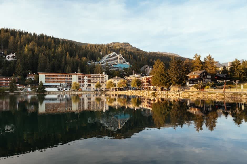 Les Roches