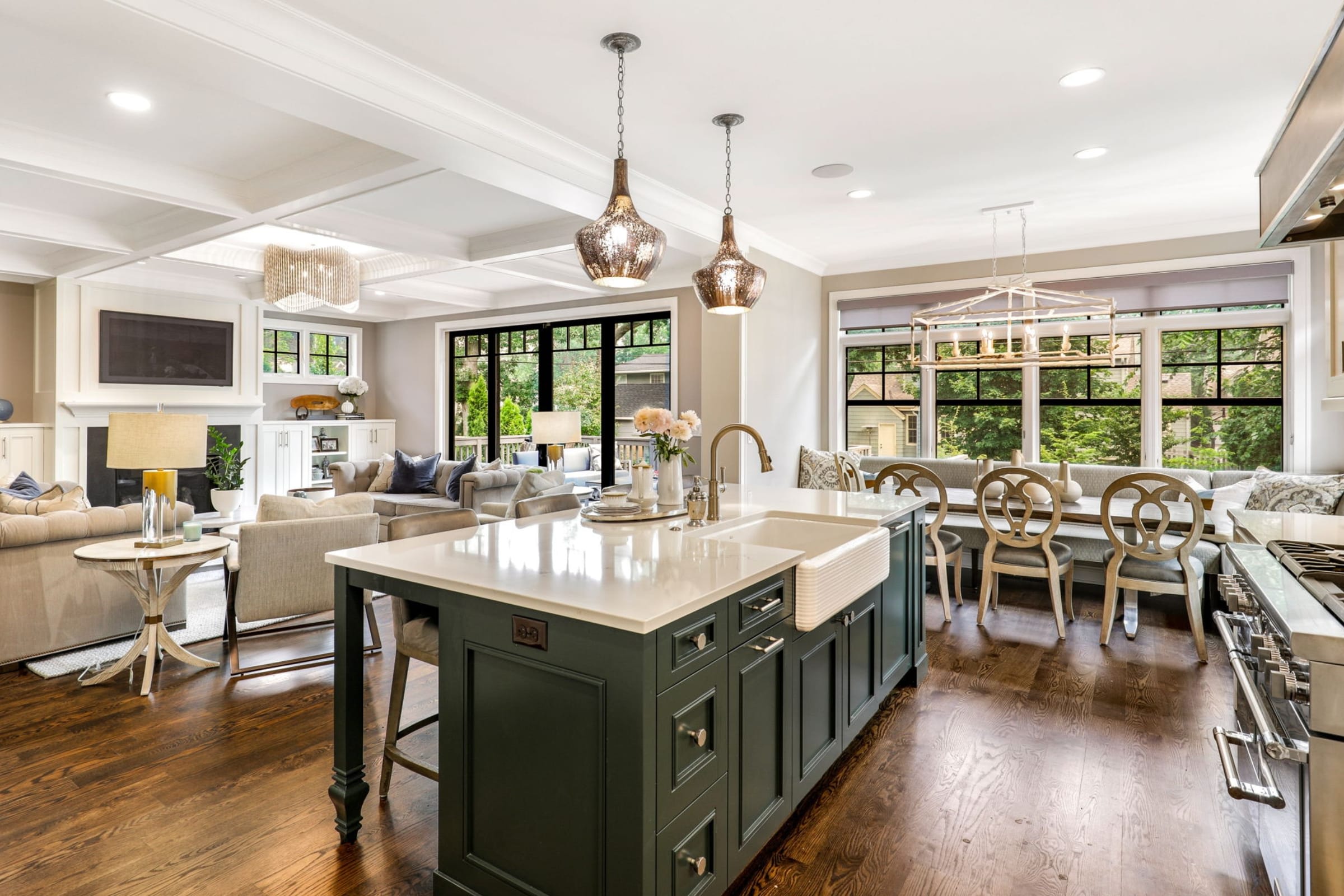 Furnishings & Décor
