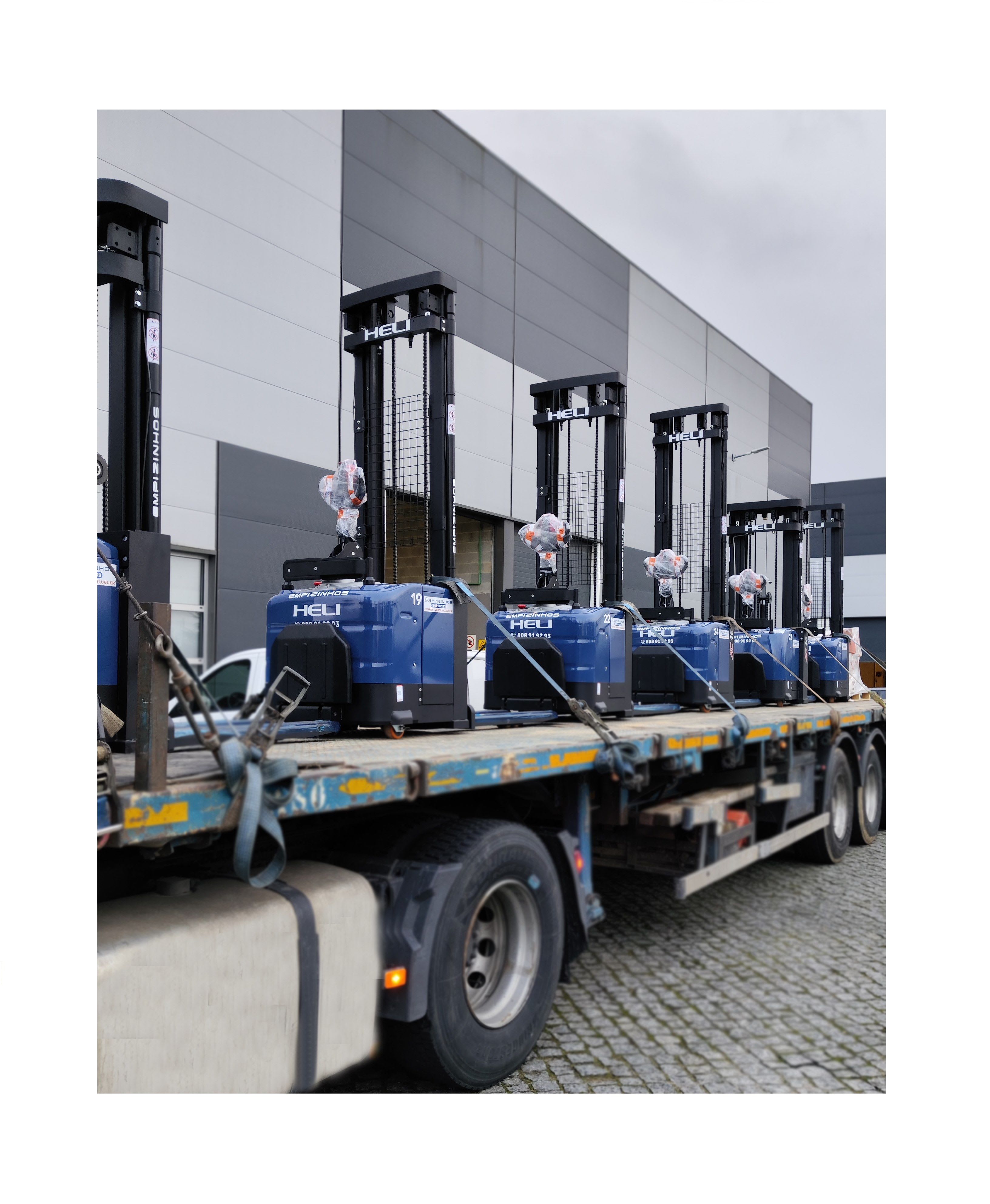 Na Empizinhos, proporcionamos a solução ideal com equipamentos de elevação modernos e fiáveis para a sua empresa!