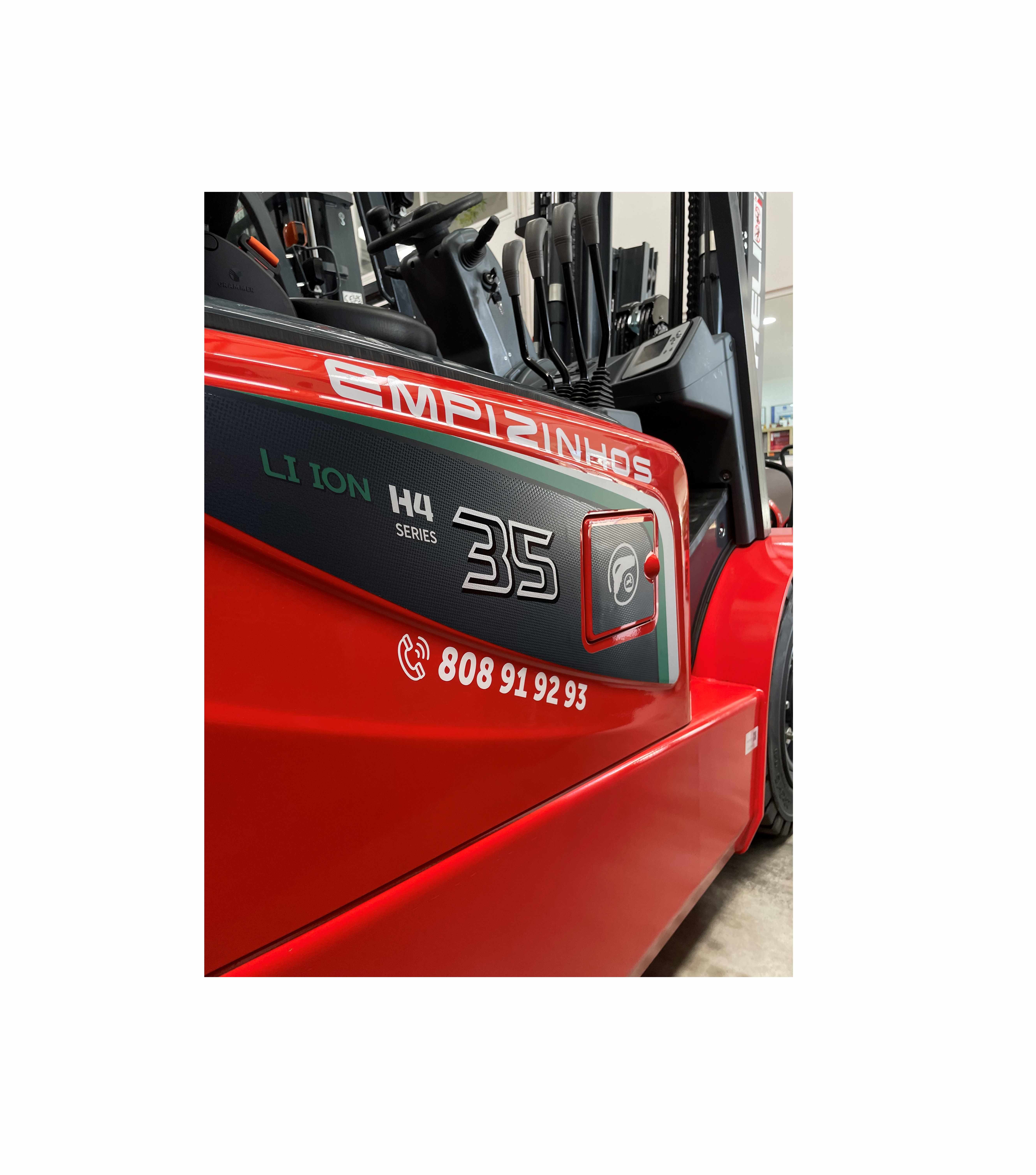 Potência e eficiência reunidas no empilhador H4 a lítio de 3.5T.