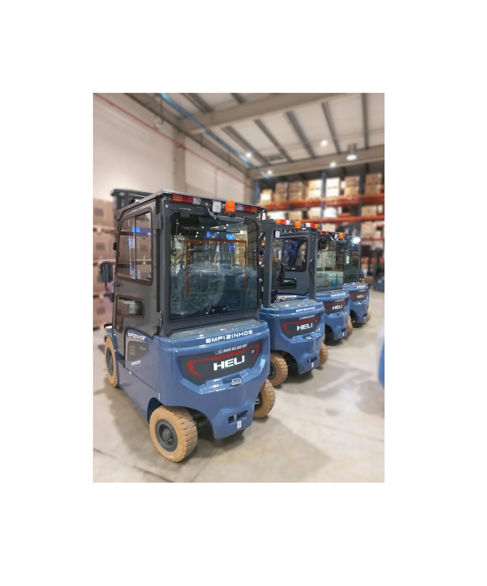Empilhadores configurados à medida do seu setor e operação.