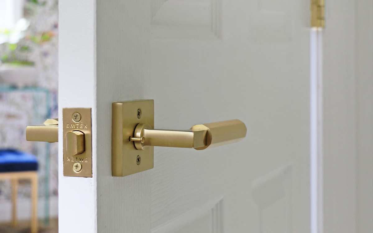 EMTEK SELECT Lever  Select Brass - Canada Door Supply