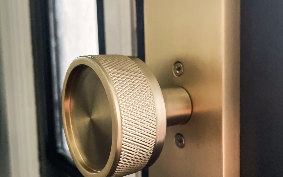 Select Conical Knurled Knob