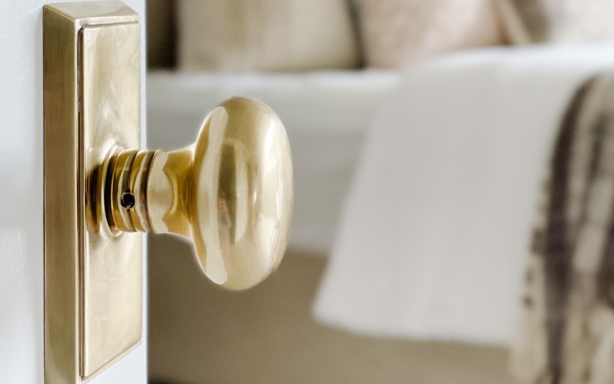 Emtek 8221PUS4 Satin Brass Providence Privacy Door Knob Set with  Rectangular Rose from the Brass Classic Collection 