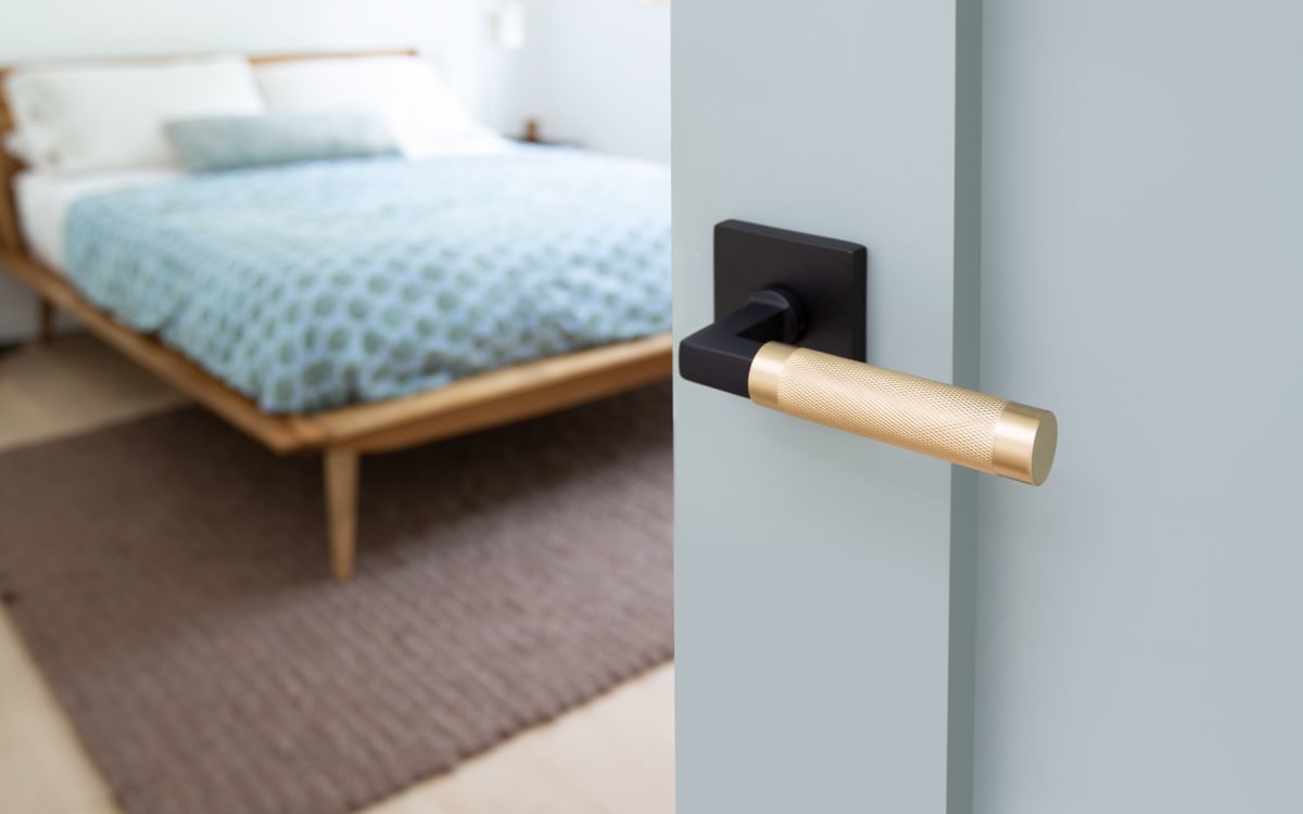 Emtek Select Privacy, Square Rosette, L-Square Stem, Tribeca Lever (Right  Hand, Satin Brass), Door Levers -  Canada