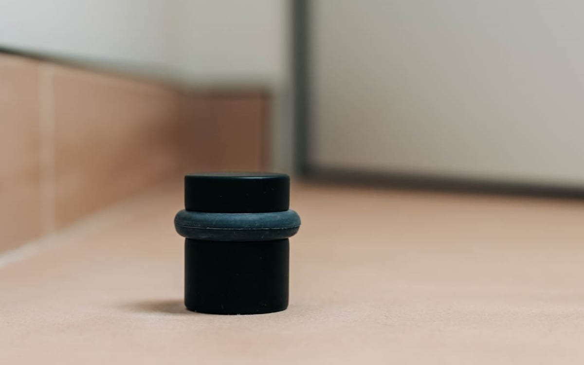 min10 ♪ Cylinder Floor Bumper Door Stop | Emtek