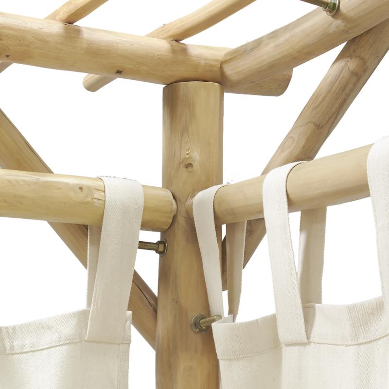 OUTSIDE BED IN TEAK BRANCH 4