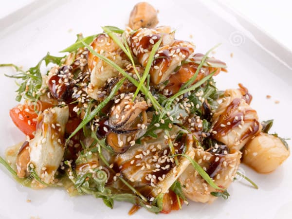 Ensalada de Pollo con semillas de Sésamo