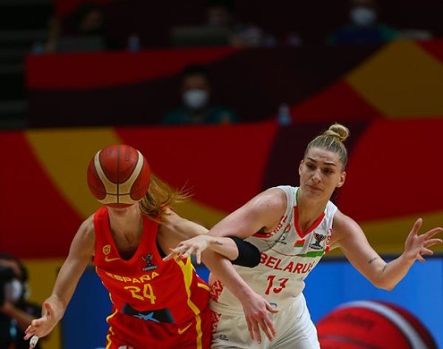 España pierde la cabeza y cae derrotada ante Bielorrusia.