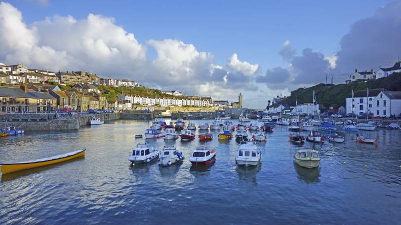 Walking the Lizard Peninsula — view 3