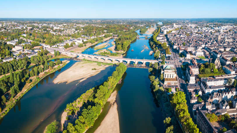Multi Activity in the Loire — view 1