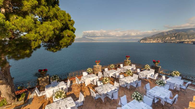 Restaurant terrace at the Hotel Tonnarella