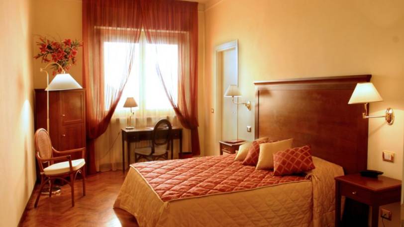 HOTEL ALESSANDRO DELLA SPINA, PISA (3 STAR)
