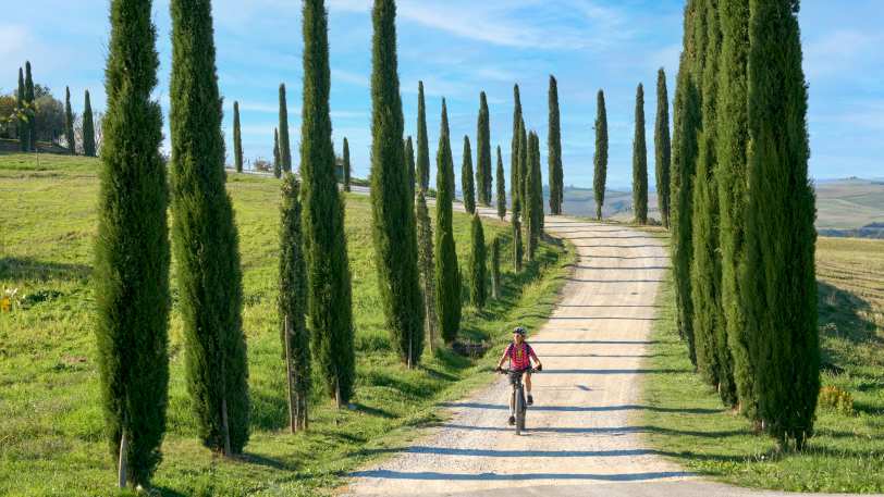 Cycling the hills of San Gimignano by E-bike — view 1