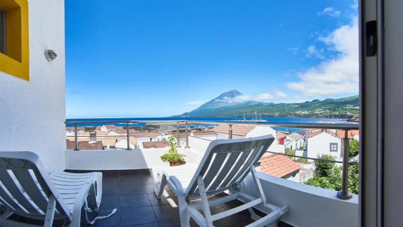 view to Pico from Bela Vista