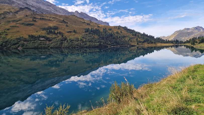 Walking the Bernese Highlights West — view 10