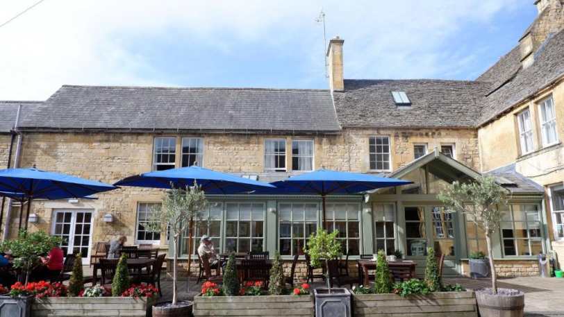 Noel Arms exterior